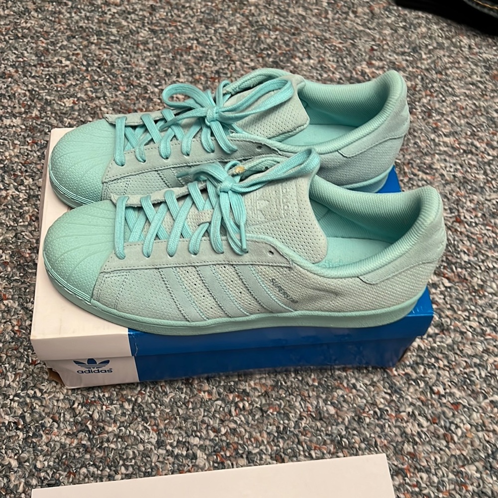 Adidas superstar mens 12 sea foam green barely worn